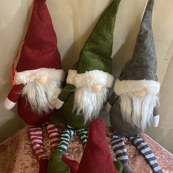 Gnomes Christmas decor 3 pieces gnome plush dolls w/ bendable hats and l… - Picture 5 of 8